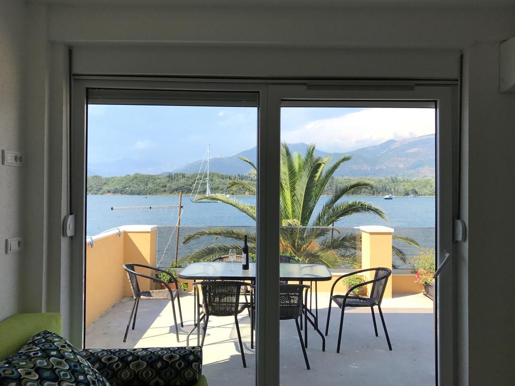 Franovic Apartments Tivat Exteriör bild