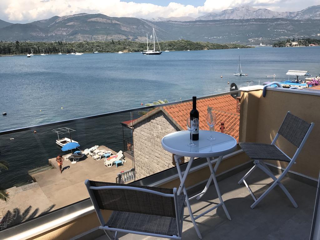 Franovic Apartments Tivat Exteriör bild