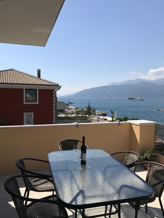 Franovic Apartments Tivat Exteriör bild