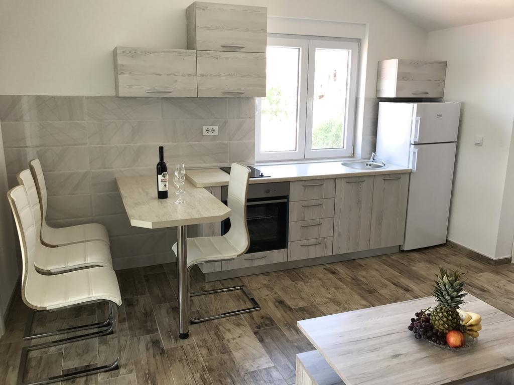 Franovic Apartments Tivat Exteriör bild