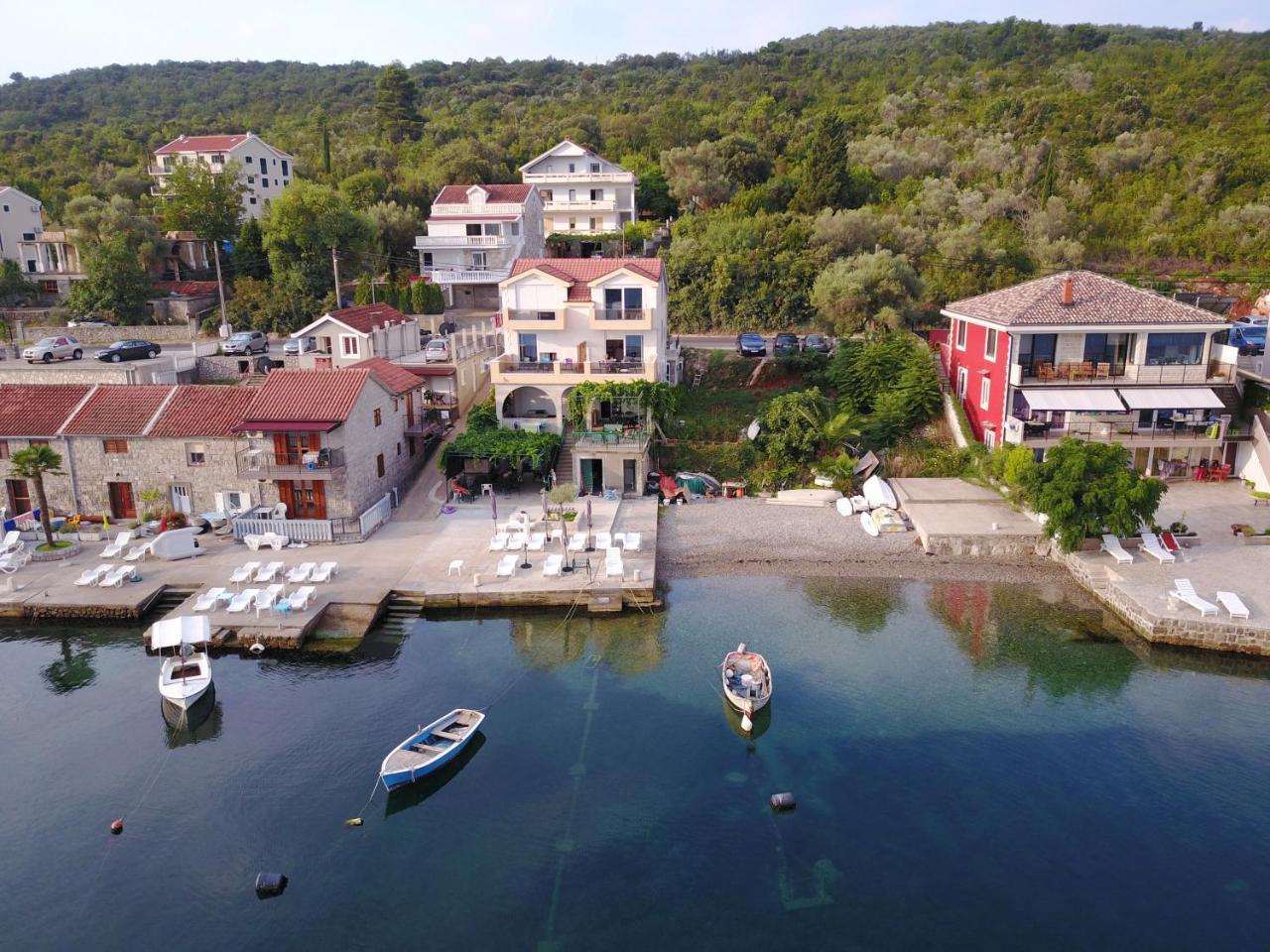 Franovic Apartments Tivat Exteriör bild