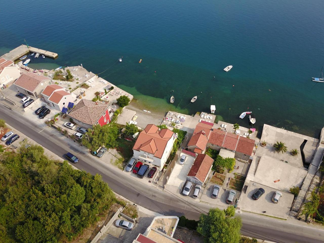 Franovic Apartments Tivat Exteriör bild