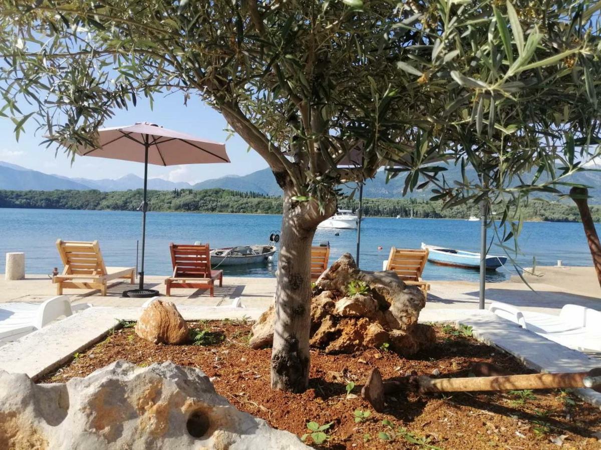 Franovic Apartments Tivat Exteriör bild